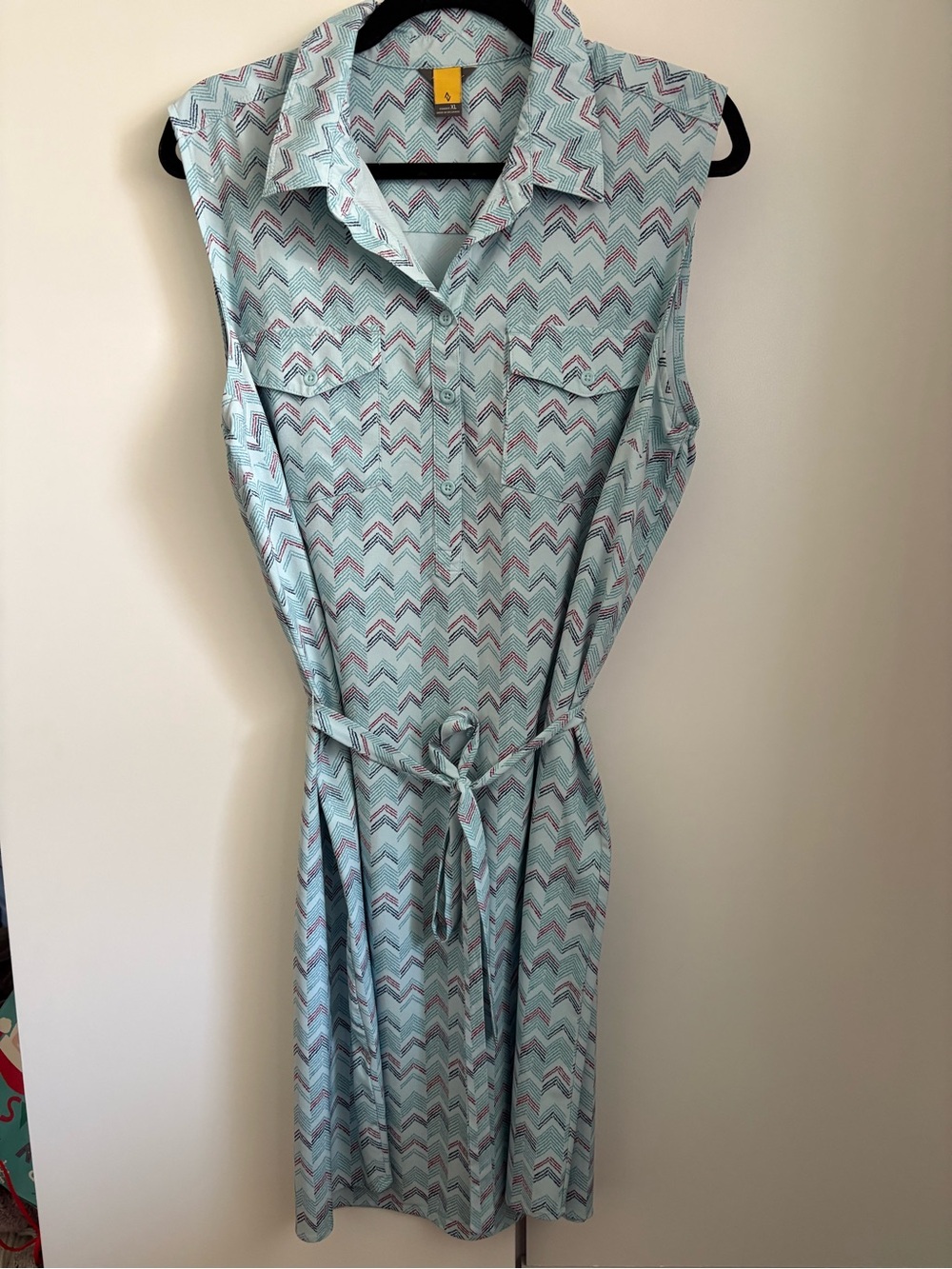 Eddie Bauer Sleeveless Midi Dress in Mint Chevron